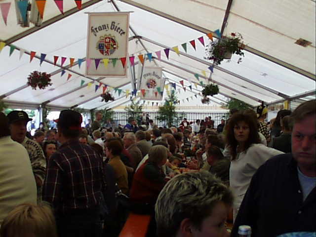 Festzelt_1999.jpg (35681 Byte)