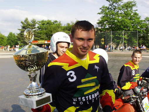 Vladi Pokal.jpg (32418 Byte)